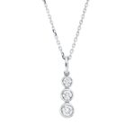 Collier Weißgold 18kt 0,17 Diamantschmuck mit 3 Diamanten - 4P593